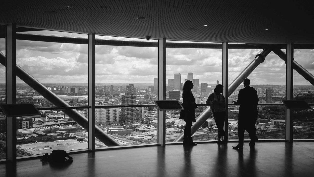 What Is Cloud Native Applications Conceptual Visualization
